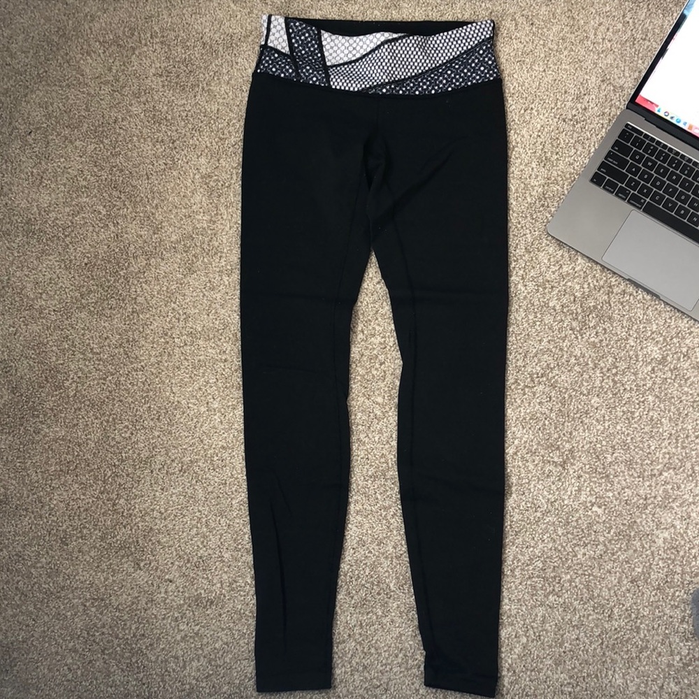 Lululemon Wunder Under Leggings Size 6